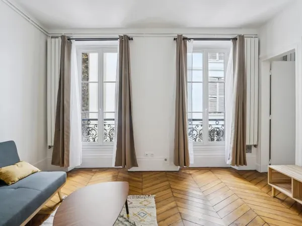 2 PIECES MEUBLE REFAIT A NEUF - RUE DU MIDI - VINCENNES