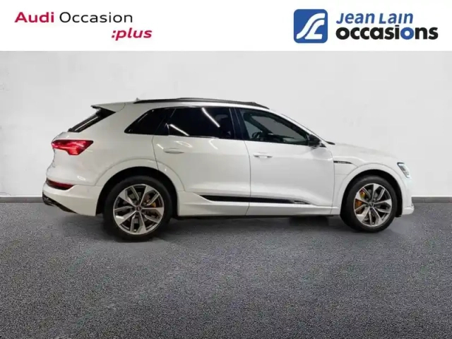 Audi E-Tron 55 quattro 408 ch — photo 4