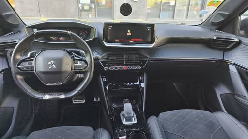 Peugeot 208 1.2 PureTech 100 EAT8 - Gt Pack – 2021 – 76000 km – Essence – Boîte Automatique — photo 33