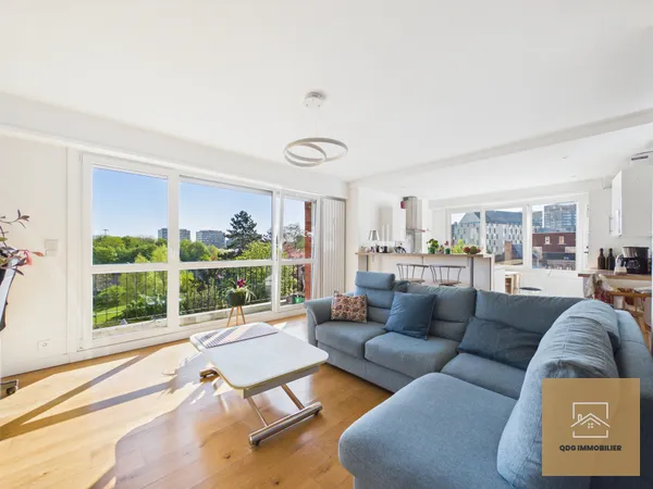 Appartement 3 pièces de 80,57 m2 Lumineux avec double balc