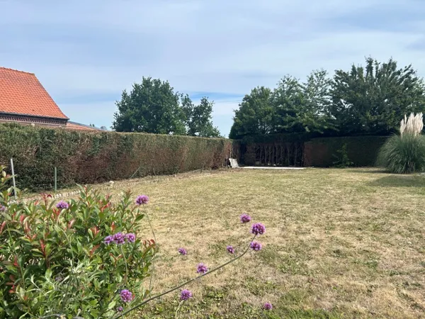 Terrain 400 m²