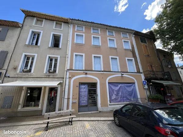 Immeuble de rapport 220 m²