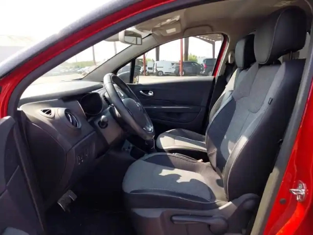 Renault Captur tce 120 energy edc — photo 9