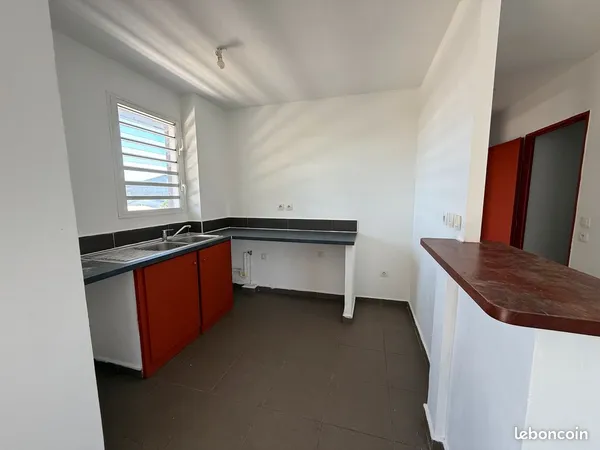 Appartement t3 saint-benoit