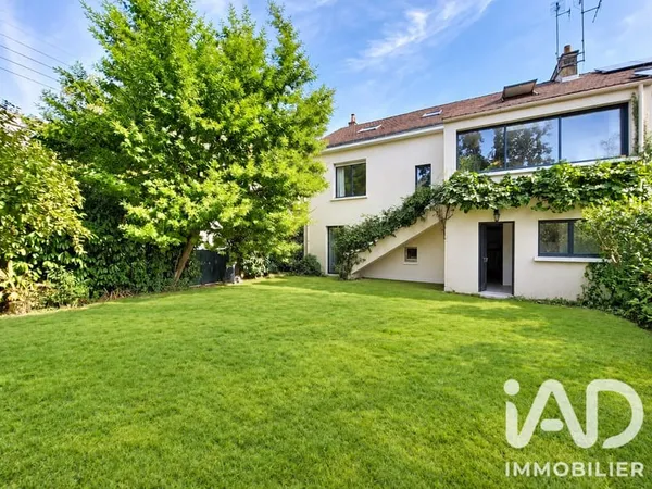 Maison 8 pièces 188 m²
