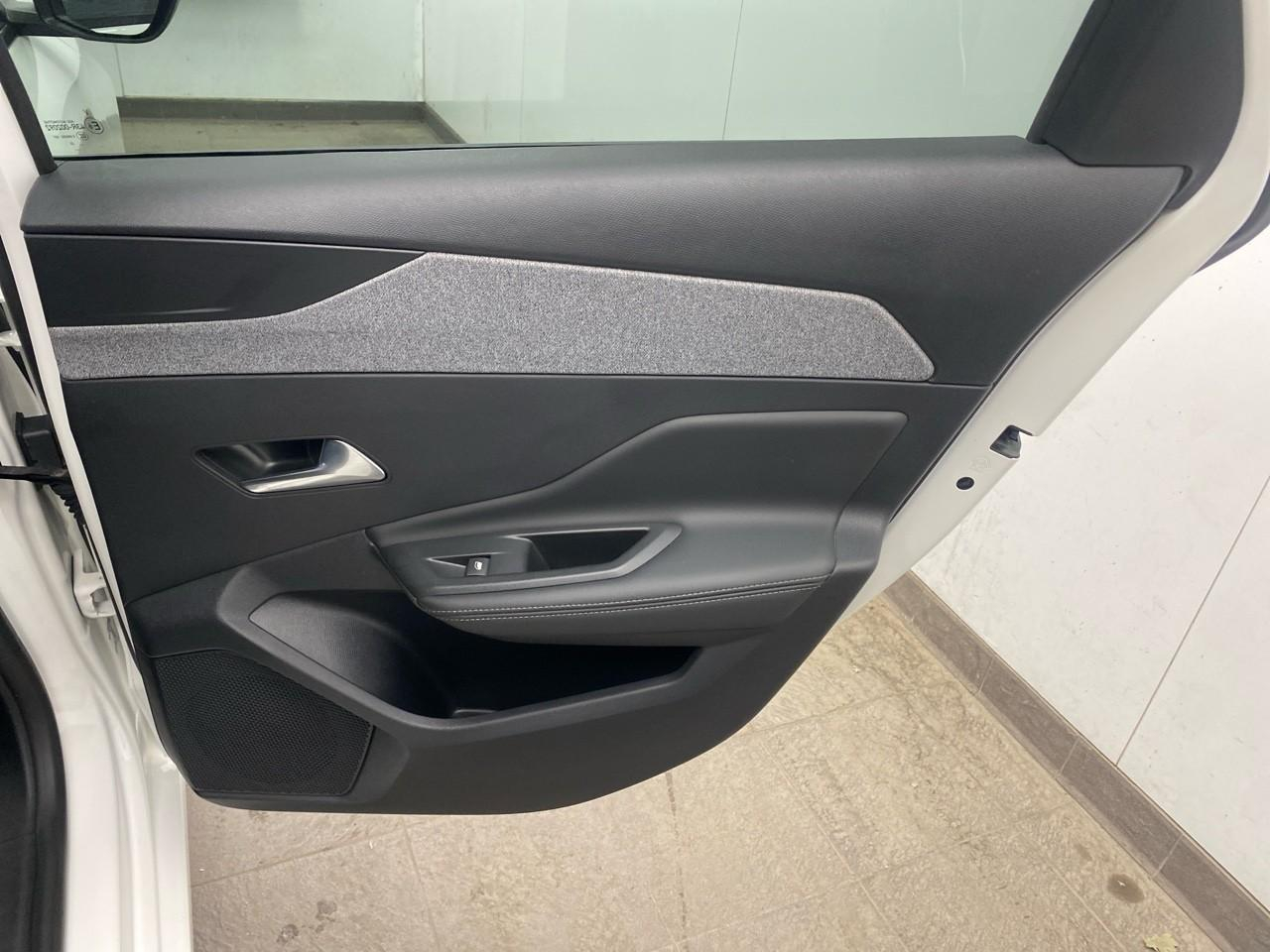 Peugeot 308 sw bluehdi 130ch s&s eat8 allure — photo 24