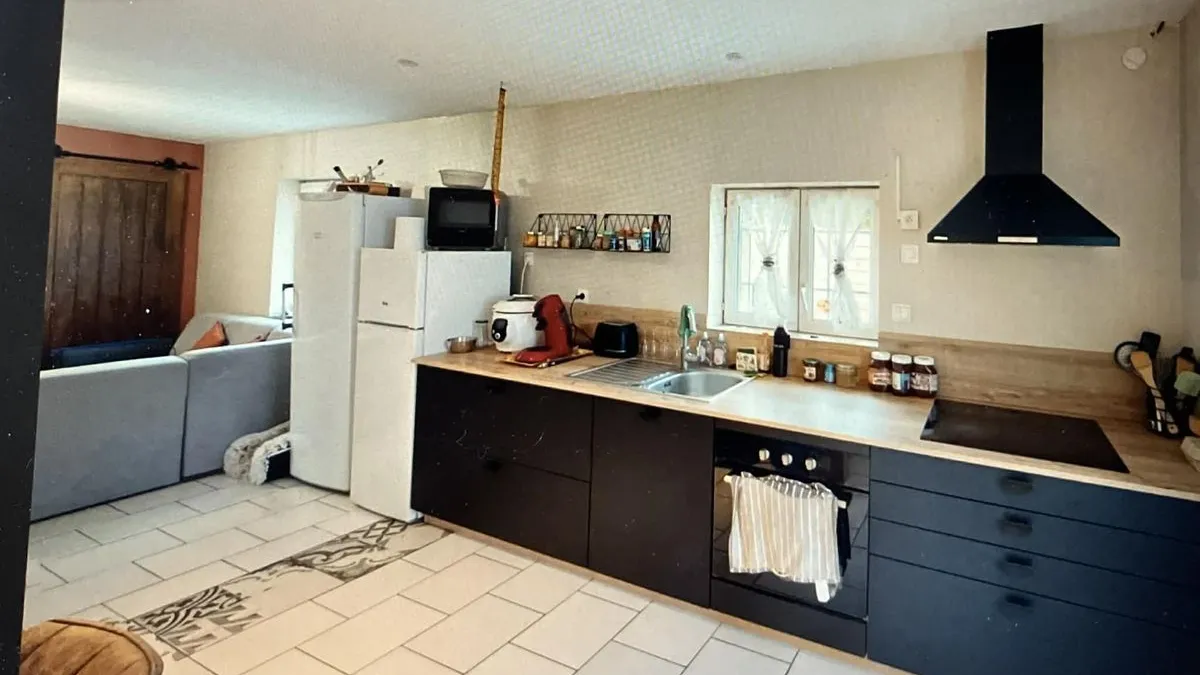 Photo 3