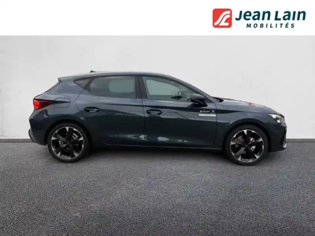 Cupra Leon 1.5 etsi hybrid 150 ch dsg7 — photo 4