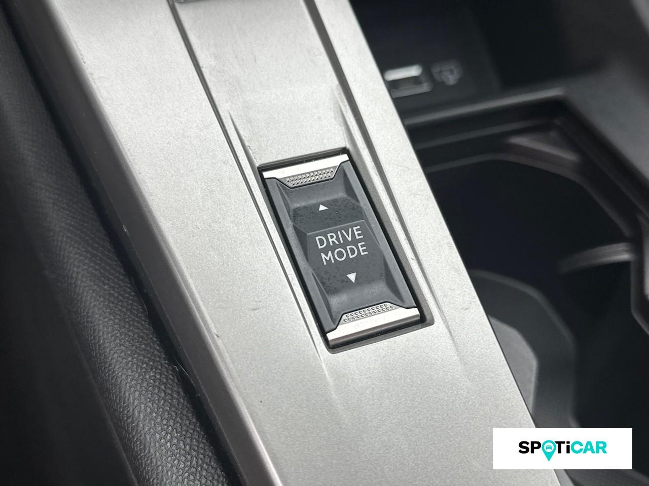 Peugeot 308 1.2 hybrid 145ch style e-dcs6 — photo 19