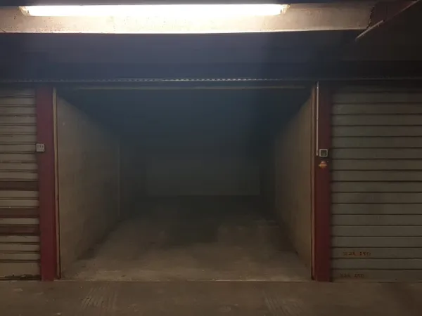 Loue garage/box rue Vauban Lyon 69006ème - 15m²