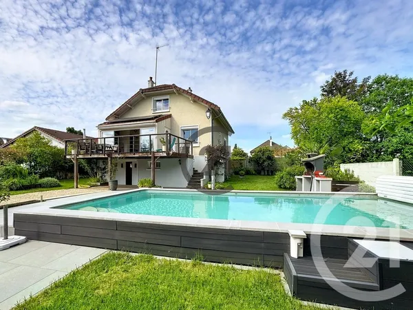 Maison 5 pièces 144 m²