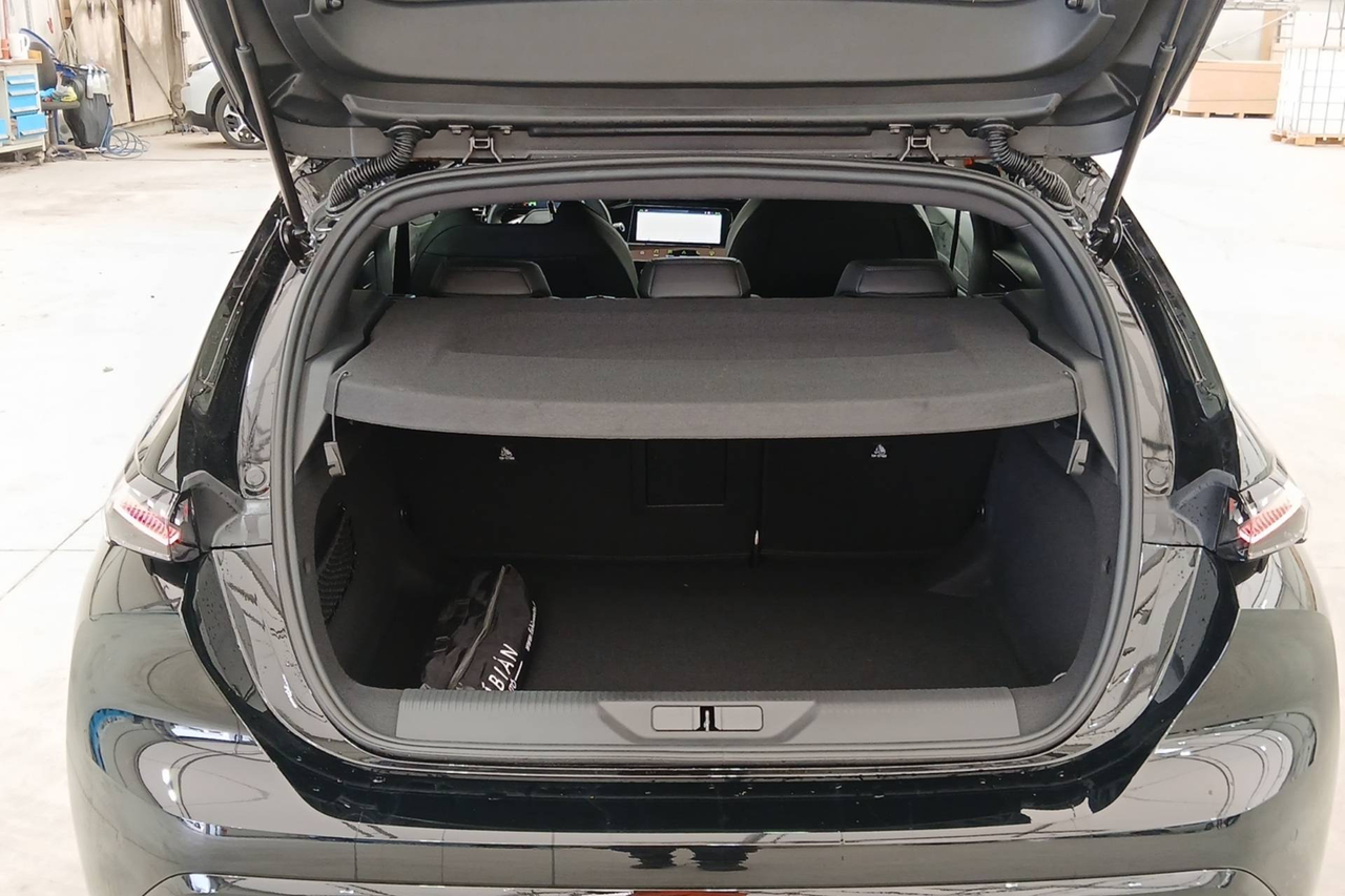 Peugeot 308 — photo 15