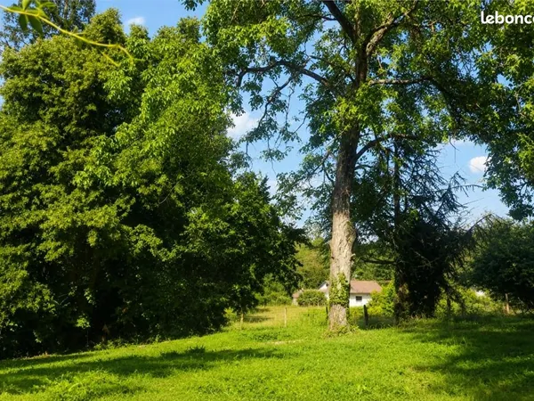 Terrain 841 m² Macon