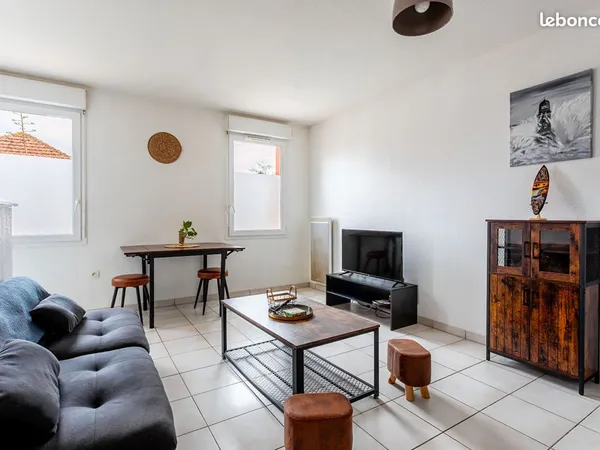 Studio 1 pièce 37 m²