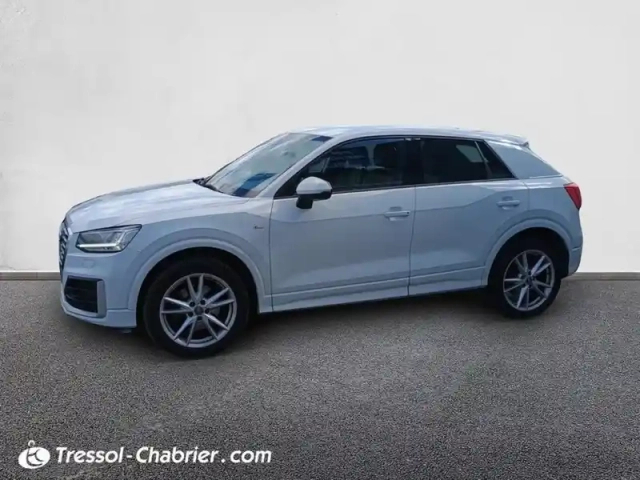 Audi Q2 35 tfsi cod 150 s tronic 7 s line — photo 5