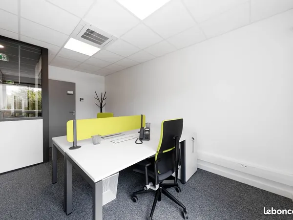 Bureau privatif équipé à Annecy - Parking + salle de réunion inclus