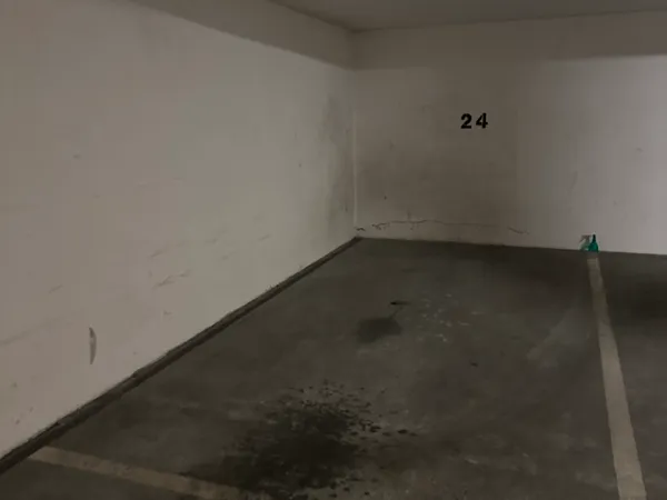 Location parking 1er sous sol - Saint Ouen