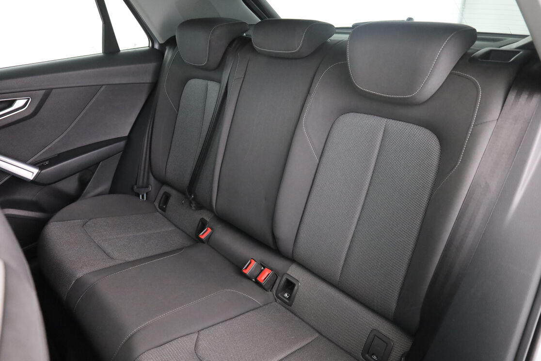 Audi Q2 1.6 TDI Sport — photo 13