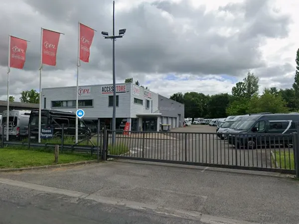 À LOUER - LOCAL PROFESSIONNEL DE 968 m²