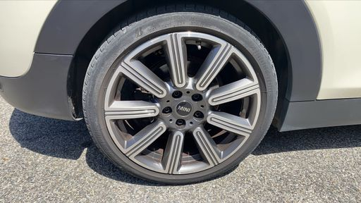 Mini Clubman 1.5 Cooper 136 - Business Design – 2022 – 43707 km – Essence – Boîte Manuelle — photo 26