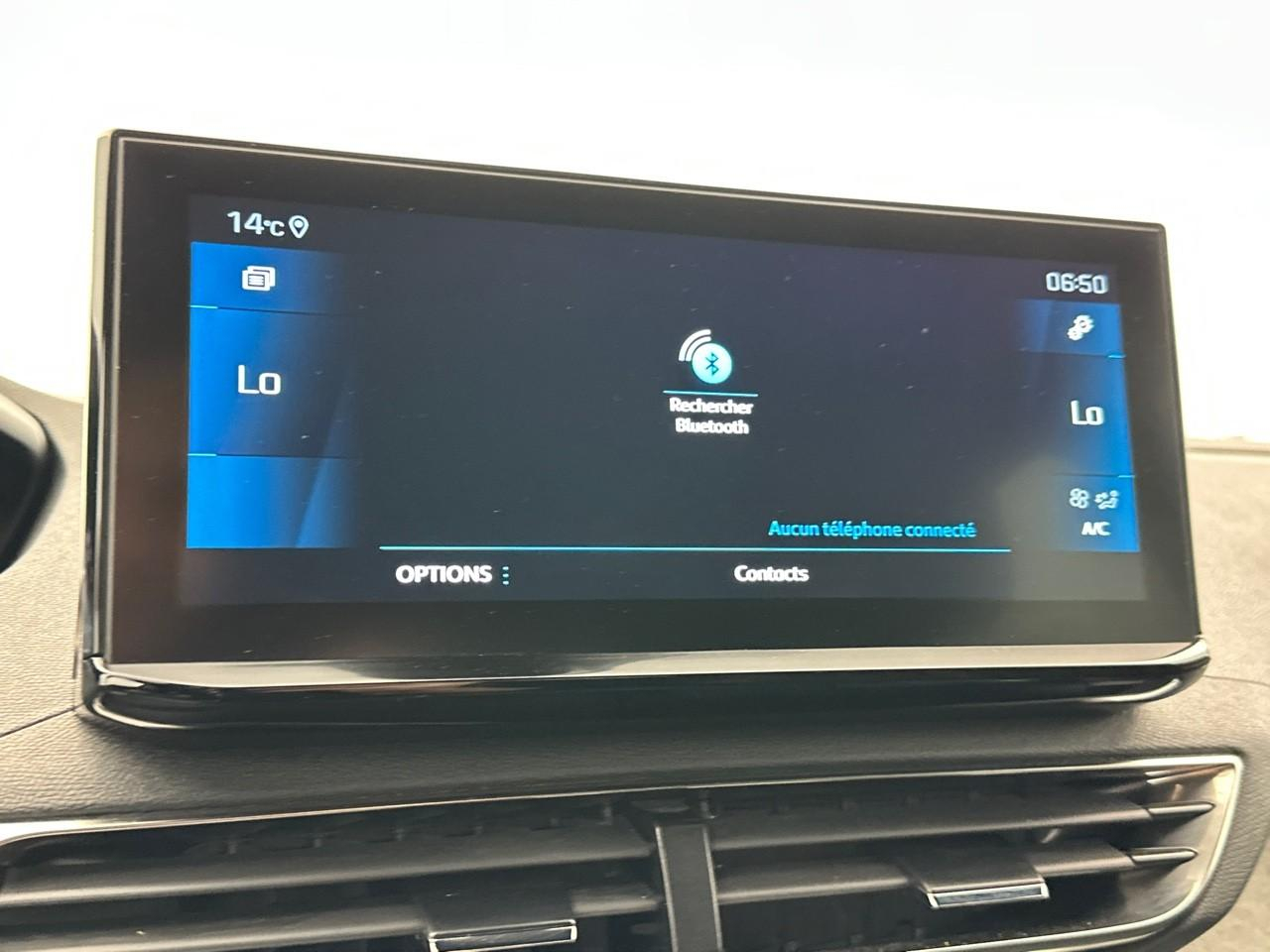 Peugeot 3008 puretech 130ch s&s eat8 gt pack — photo 24