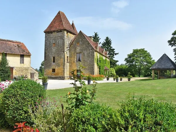 Demeure de prestige Marcillac Saint Quentin 16 pièce(s) 512 m2