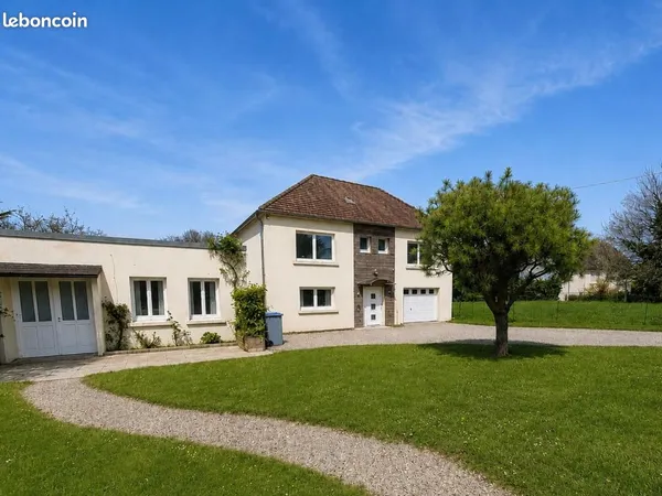Maison 5 pièces 146 m²