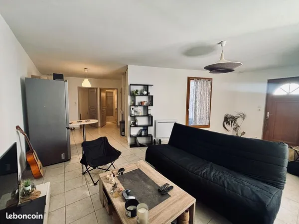 Grand et joli T2 de 48m2 à Pélissanne