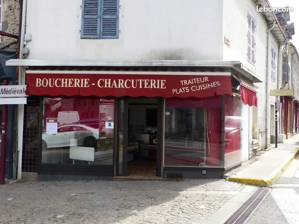Ensemble immobilier avec pas de porte