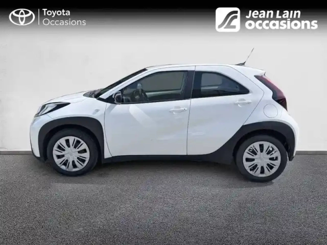 Toyota Aygo x 1.0 vvt-i 72 s-cvt — photo 8
