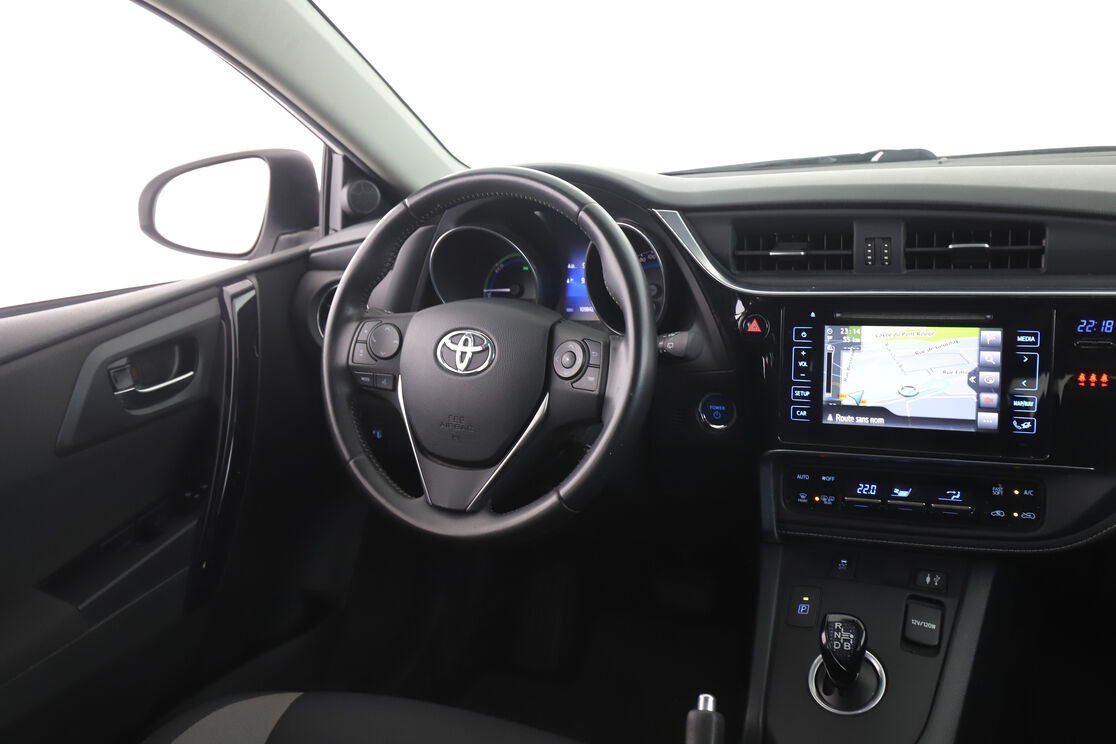 Toyota Auris 1.8 Hybride Design — photo 12