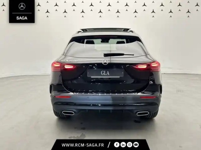 Mercedes Gla 250 e hybrid eq amg line — photo 4