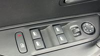 Peugeot 2008 e-2008 156ch 54 kWh Allure — photo 19