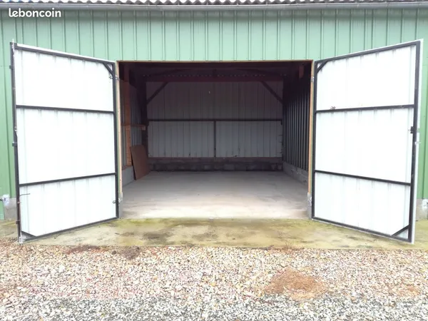 🅰️ À louer : Grand box sécurisé 48 m² - À 15 min de Rennes (axe Saint-Brieuc)