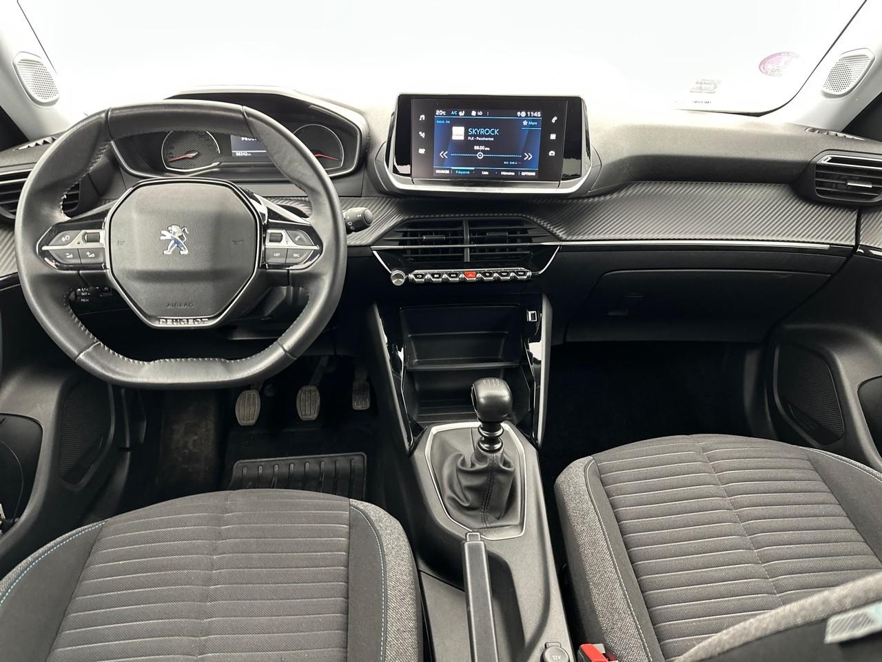 Peugeot 2008 puretech 100 s&s bvm6 style — photo 11