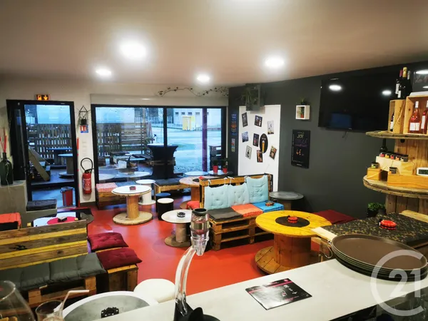 Local 1 pièce 48 m²