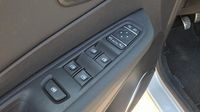 Renault Captur 1.2 TCe 120ch energy Intens — photo 13