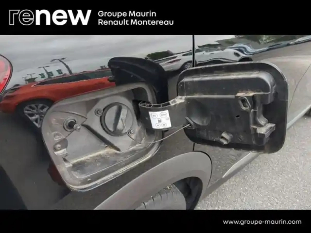 Renault Captur 1.3 tce 140ch intens edc — photo 13