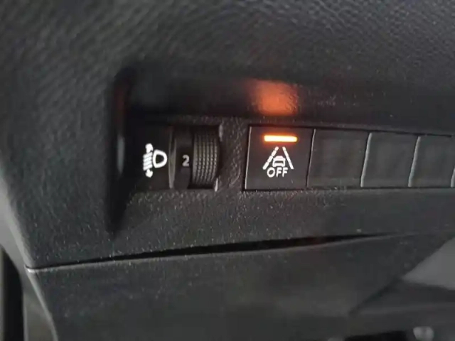 Peugeot 2008 puretech 100 s&amp;s bvm6 — photo 76