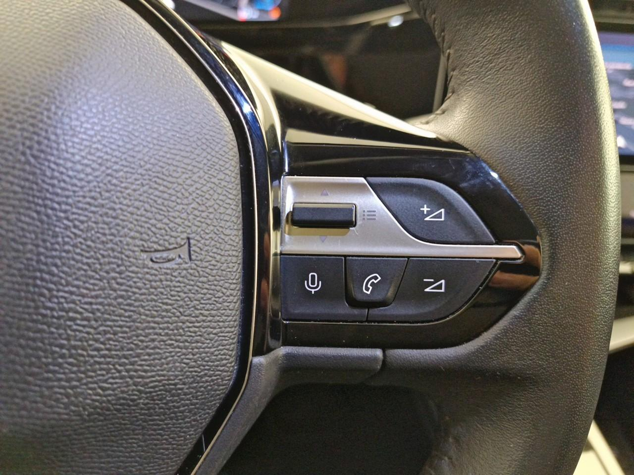 Peugeot 308 bluehdi 130ch s&s eat8 allure — photo 16