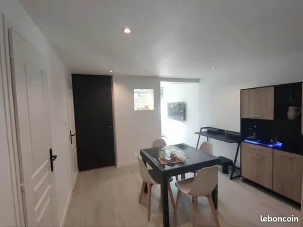 Location - T2 meublé 30 m² Fréjus-Plage