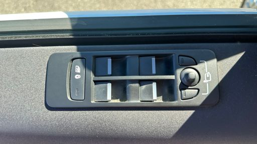 Land Rover Discovery Sport P300e 309 PHEV 4x4 BVA8 - Sport Mark Vi – 2021 – 120194 km – Hybride rechargeable – Boîte Automatique — photo 46