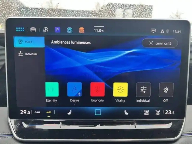 Volkswagen Tiguan 1.5 etsi 150ch dsg7 — photo 31