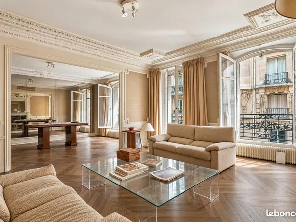 Appartement 6 pièces 140 m²