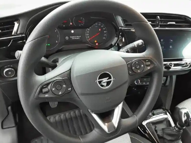 Opel Corsa 1.2 turbo 100 ch bvm6 — photo 9