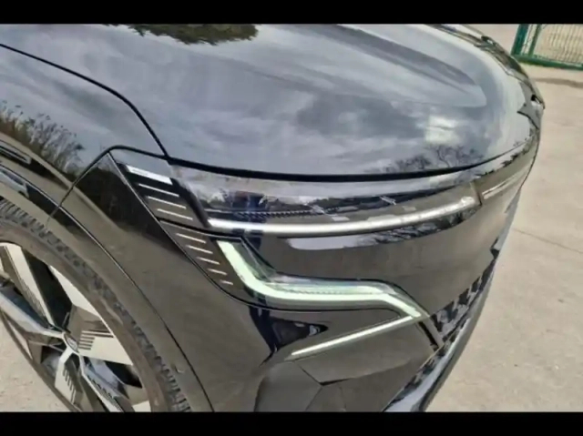 Renault Megane e-tech electric ev60 220ch techno super charge — photo 15