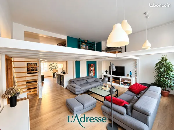 Loft 3 pièces 124 m²