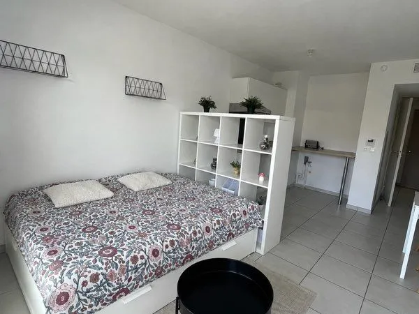 Location studio meublé