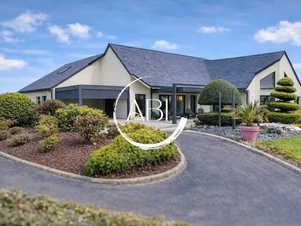Maison 6 pièces 176 m²