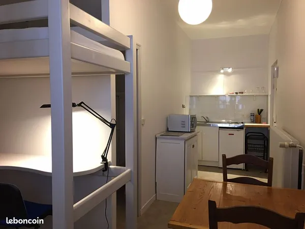 Studio 1 pièce 18 m²